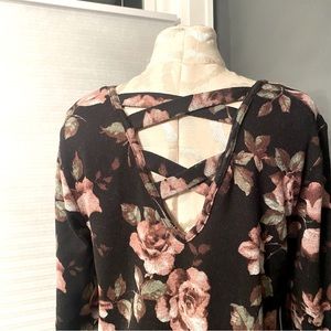 iZ Byer Black & Pink Floral V-neck Criss-cross Back Top